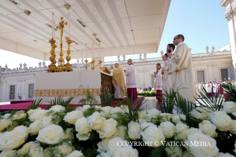 “Resurrection of the Lord” – Easter Vigil, Holy Night of Easter 2026 | April | 04 St Peter's Basilica, PAPAL MASS