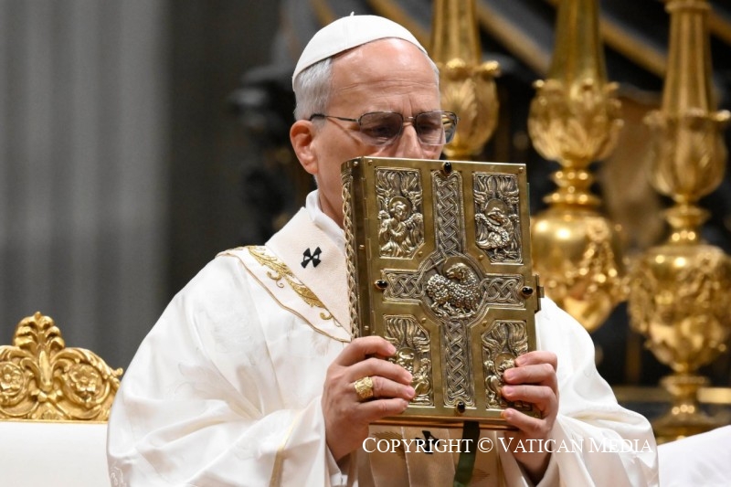 Easter Sunday “Resurrection of the Lord” – Easter Vigil in the Holy Night of Easter